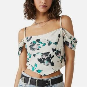 Free People Cassandra Printed Top Size Medium NWT